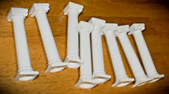 Wilton ~ 5 INCH GRECIAN PILLARS #303-3703 – WHITE PLASTIC – SET OF 8 – Vguc