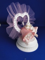 New Vintage Wilton Petite «Bells & Buds Wedding CakeTop, 106-1000