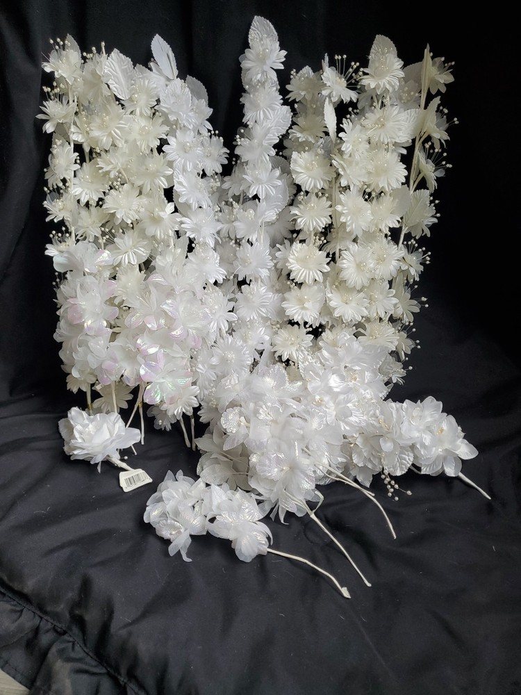 Wedding Floral Bundle Of 32 Pieces/white/Ivory/Iridescent/Picks/Stems/Flower/Lot