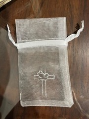 WHITE ORGANZA GIFT BAGS RELIGIOUS CROSS FAVOR BAGS Wedding Baptism Communion NEW