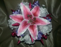 Stargazer wedding maidof honor bridesmaid toss bouquet