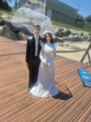 Vintage Wedding Cake Topper Bride Groom Figurine Veil Classic Couple Decor