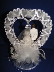 New Elegant Wedding Caketopper with Bride & Groom, decored HEART background #128
