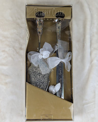 Beverly Clark Wedding Collection 2 Pc Cake And Knife Serving Utensils