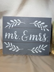 David Tutera Mr & Mrs Chair Signs Table Decoration Set Gold Gray Wedding 3pc