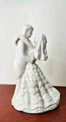 K’s Collection White Ceramic Porcelain Cake Topper 5-1/2″ Bride & Groom Figurine