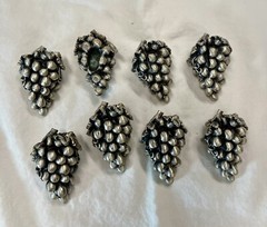 Metalla Fine Pewter 8 Placecard Holders Grape Clusters / Paperweights