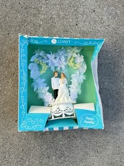 Vintage Coast Novelty MFG Co. Bride and Groom cake topper – original box –