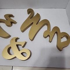 GOLD Glittered Wooden Mr & Mrs Freestanding Wedding Table Display (2 Glue Spots)