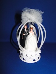 New Vintage Wilton Petite «Diamond Crown» , black tux Wedding CakeTop, 104-41514