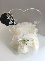 Daisy, Glass Heart and Doves, and Black Cowboy Hat, Ivory Western Cake Topper