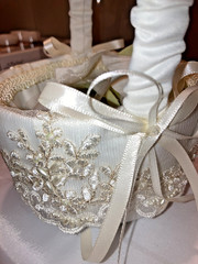 New in box Studio His & Hers Ivory White Stain Bridal Wedding Flower Girl Basket