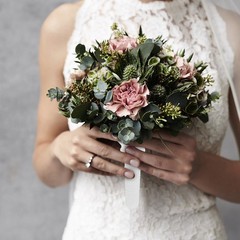 Bouquet Holder For Fresh Flowers White Foam For Wedding 2 Sets