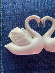 Rare Vintage Lenox Swan Wedding Promises Collection- «Forever yours swans»