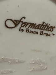 Vintage FORMALITIES by Baum bros Bride Groom Porcelain Ivory 24k cake topper