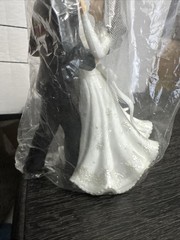 1995 Wilton First Dance Wedding Couple Topper 202-411 * 6″ high