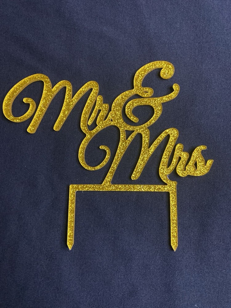 Gold Glitter ‘Mr And Mrs’ Cake Topper