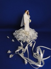 New Vintage Wilton Petite «Romance» Wedding Cake Top, white tux, 104-941