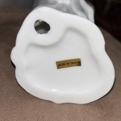 white porcelain bride/groom wedding cake topper