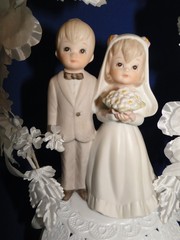 New Orchid Cascade Wedding Cake Top, «Lefton» adorable couple #420