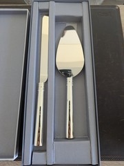 VERA WANG WEDGWOOD WITH LOVE CAKE KNIFE & SERVER 2 PIECE BOX SET