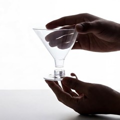 100 PCS Plastic Martini Glasses – 5oz Disposable Cocktail Coupe Glasses – Clear