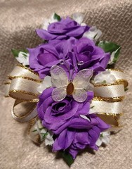 NEW 5″ Artificial Purple Rose Wrist Corsage W/Butterfly, Gold Bow Lavender Bout