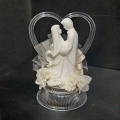 Wilton 1983 Porcelain Wedding Cake Topper 201-1473 White Groom Bride Heart Tule
