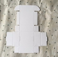 50 White Favour Boxes Birthday Wedding Bomboniere Party Favor Boxes 9.5×9.5x3cm