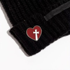 Cartoon Heart Brooch Pin Creative Badge Punk Pins Jewelry Alloy Texture