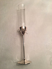 2 Vera Wang Love Knots Champagne Flutes Wedgewood Silver Plate Base 10 5/8″ Tall