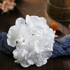 WHITE 10 Silk Hydrangea Flowers Heads Stems Wedding Party Events Centerpieces