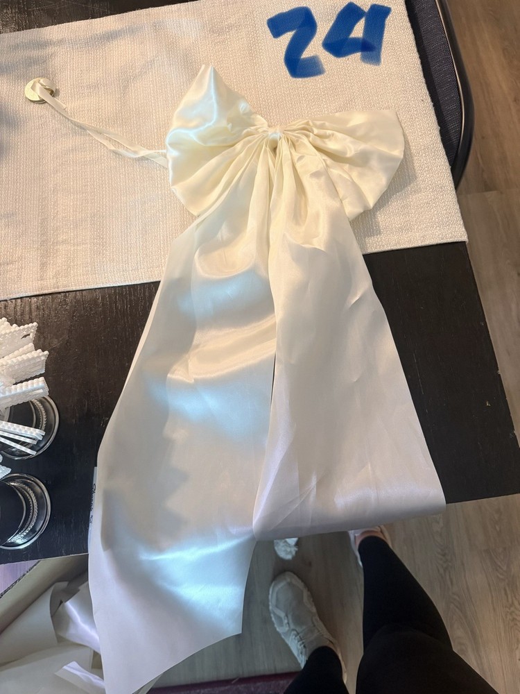 24 Ivory Reusable satin Bow, Solid Wedding Chair Decoration Set of 24