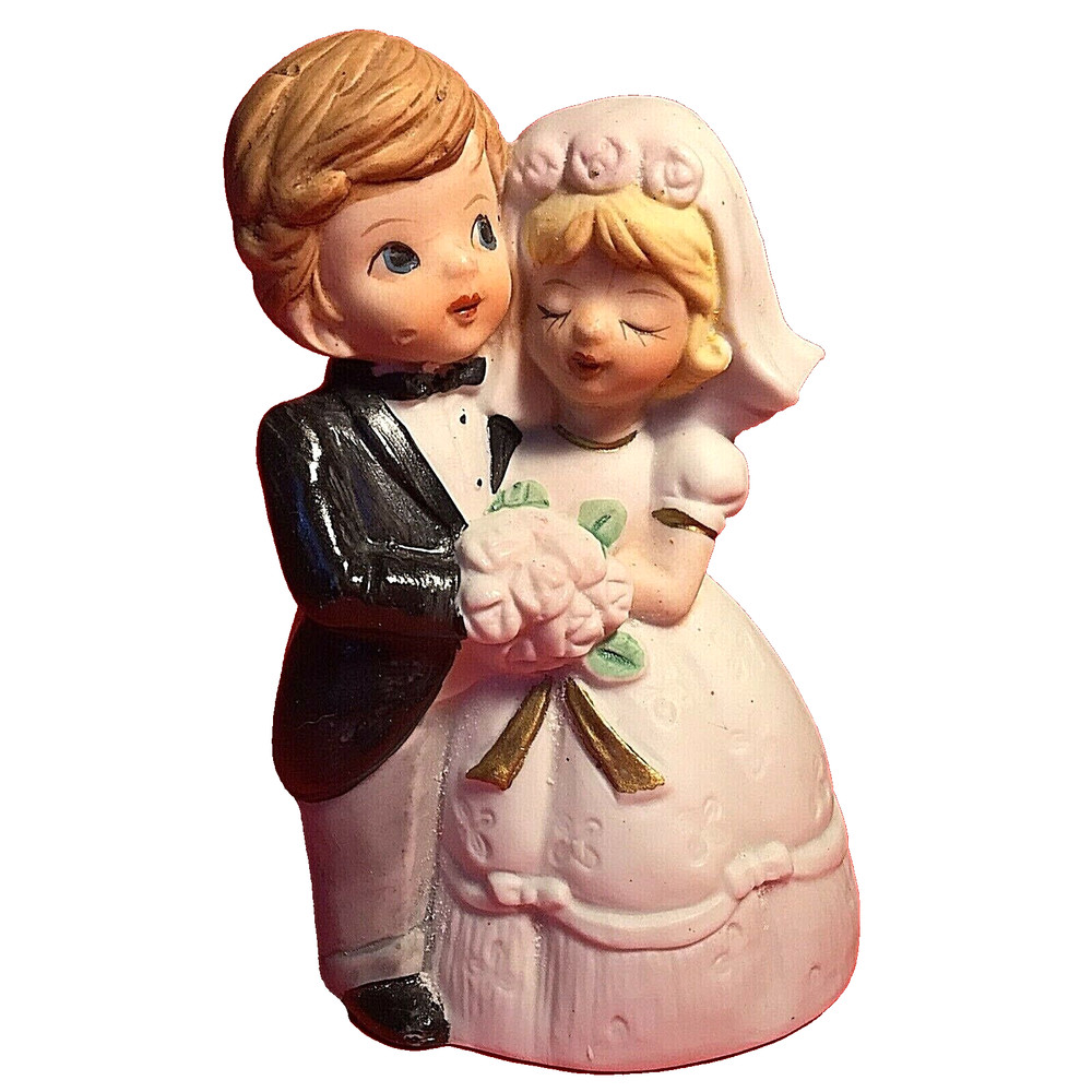 BRIDE & GROOM PORCELAIN BELL BISQUE JEFFREY SNYDER NEW YORK 4″ HAND DECORATED