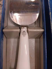 Royal Worcester Howard (Ruby) Fine Bone China Cake Slice / Server 1989 – 1994 JG