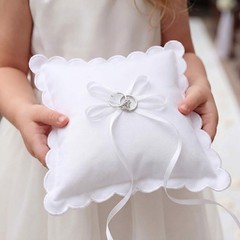 Wedding Ring Pillow 9 x 9 Inch White Scalloped Ring Bearer Pillows with Bow C…