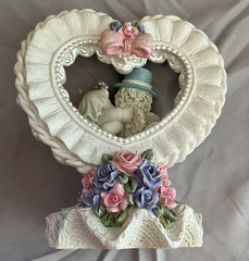 2000 Dreamsicles-At The Alter-Cherub/Angel Bride and Groom-Cake Topper/Figurine