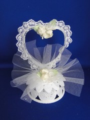 New Vintage Wilton Petite «Dainty Charm» white Wedding Cake Top, 106-931