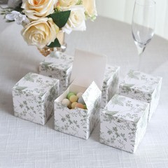 25 WHITE SAGE GREEN Square 3″ x 3″ Favor BOXES Floral Printed Candy Holders