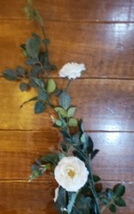 Designer Trellis Ivory/Pale Pink Rose Floral Greenery Garland Wedding Decor 5 Ft