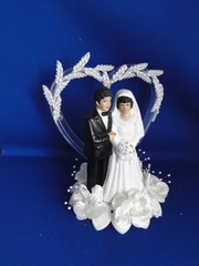 New Vintage Medium Dark Skin Bride & Groom heart Wedding CakeTop, #324
