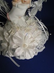 New Elegant Vintage Caketop with Bride/Groom with acrylic hearts white decor 303