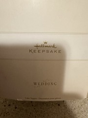 2005 Hallmark Keepsake Wedding Cake Topper Porcelain New In Box 2 Pieces