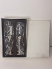 🥝 Vera Wang Wedgwood Set of 2 Love Knots Toasting Flutes 6315 PERSONALIZED – FL