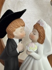 Western Wedding Cake Topper Groom In Cowboy Hat Bride w Lucky Horseshoe