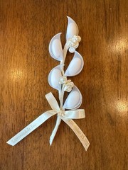 Jordan Almond Holders for wedding favors – ivory color – new