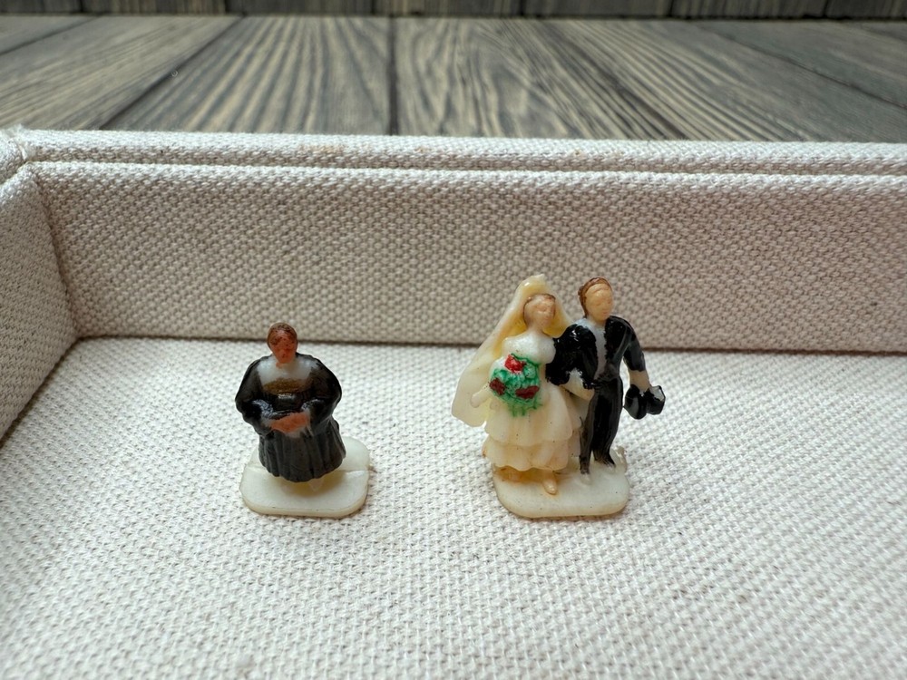 Vintage Mini Bride & Groom Wedding Cake Toppers With Minister Figurine Set .75″