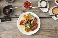 Fortessa Fortaluxe Food Truck Chic Paper Plate Design Dinner Plate 10-Inch Set