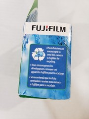 FUJiFILM QuickSnap Waterproof 800 35mm 27 Exp Disposable Camera Date: 10-2025