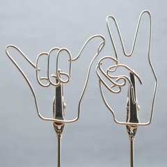 Cute Finger Gesture Desk Photo Display with Clips for Office, Table Silver